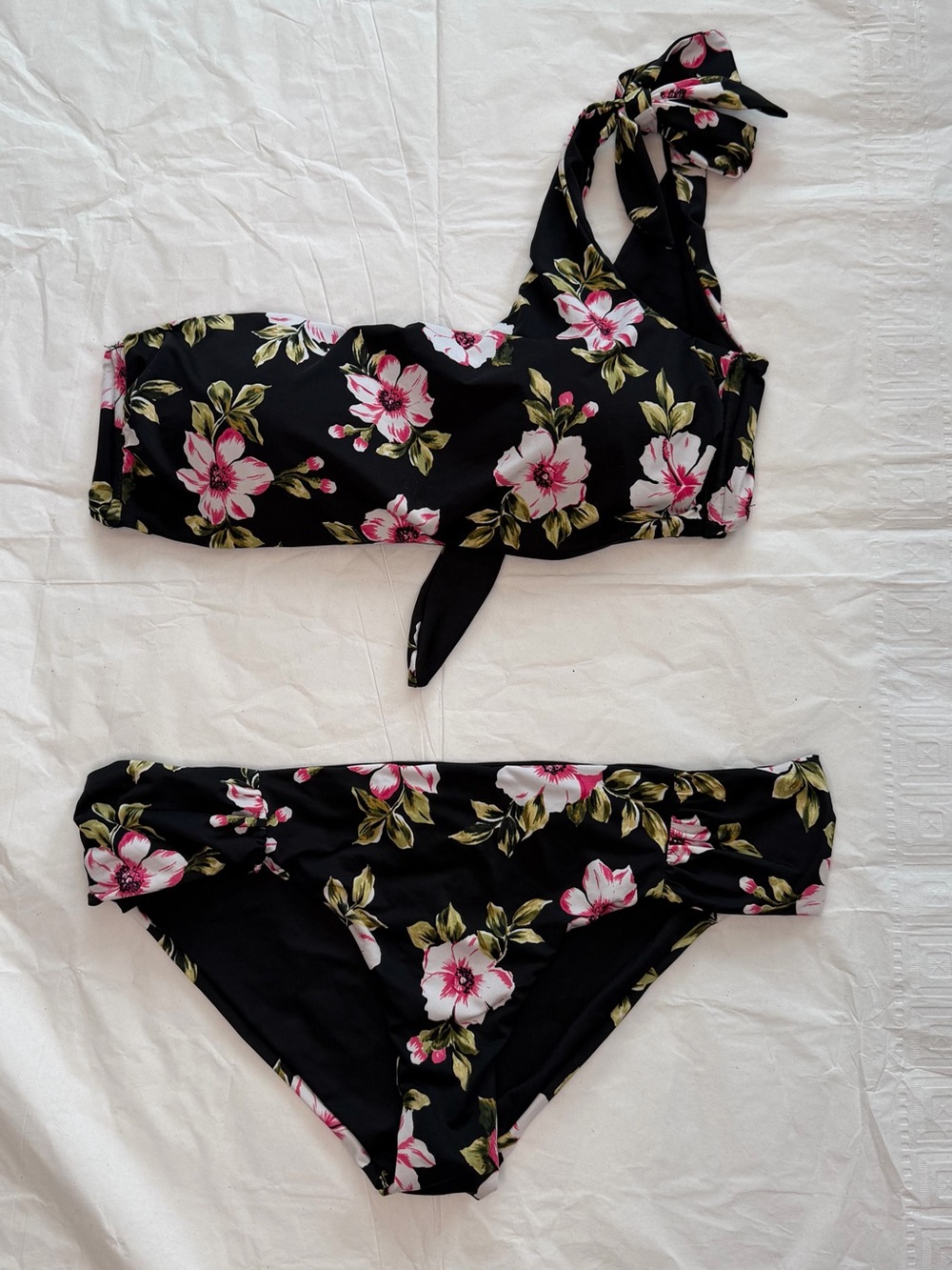 Black Floral One-Shoulder Women’s Bikini Set